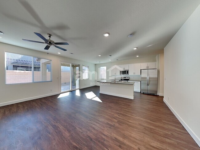 Building Photo - 8845 Carmine Cob Ave