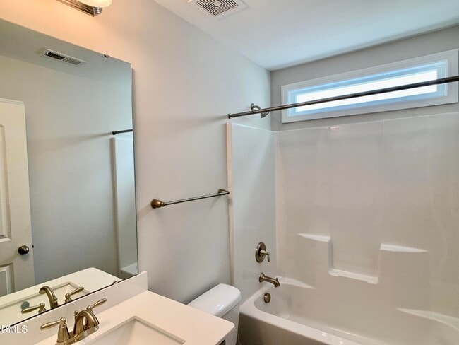 Building Photo - 131 Diploma Dr