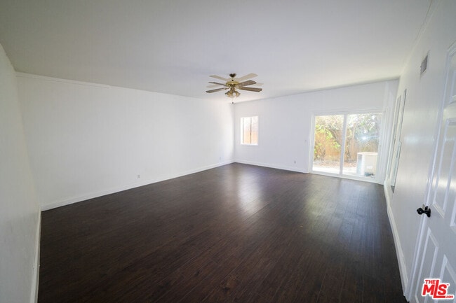 Building Photo - 728 Montecito Dr