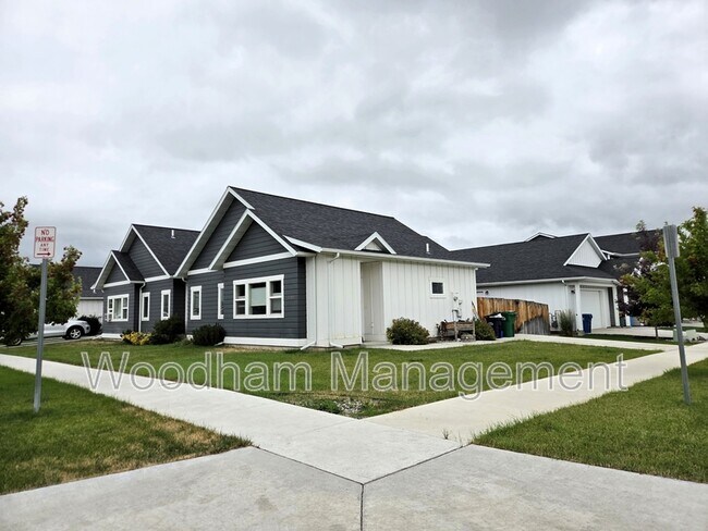 Building Photo - 3105 Mistral Way