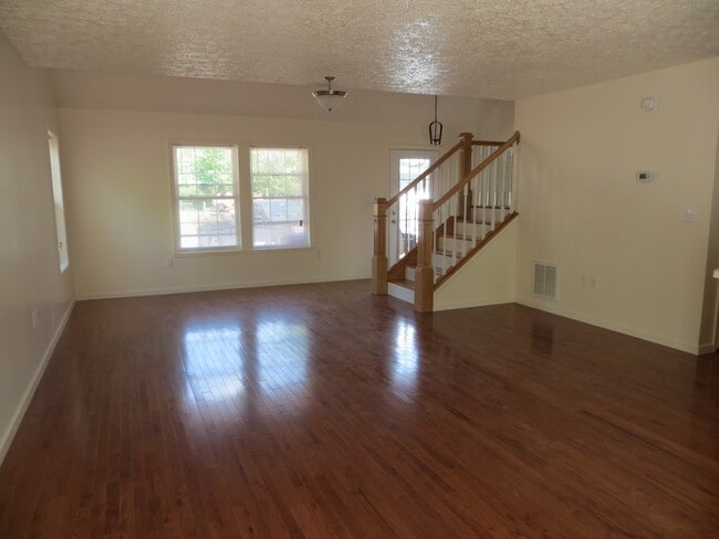 Building Photo - 28 Holler Rd