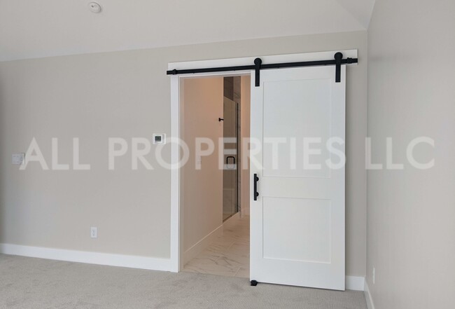 Building Photo - 8048 W 52nd Ln
