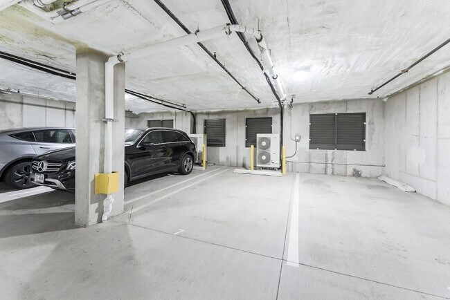 Building Photo - 12875 Mosaic Pk Wy