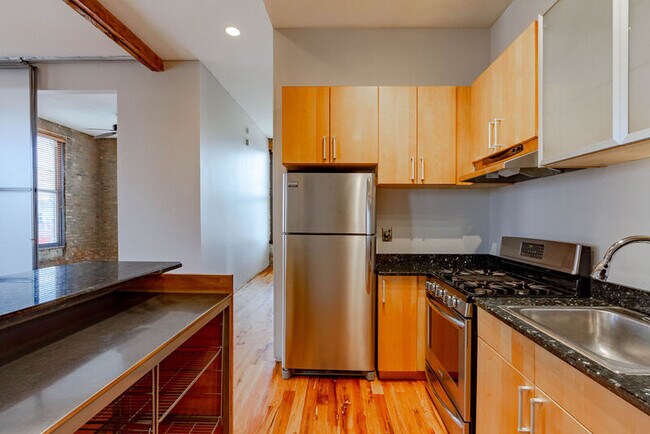 Building Photo - 3000 S Archer Ave