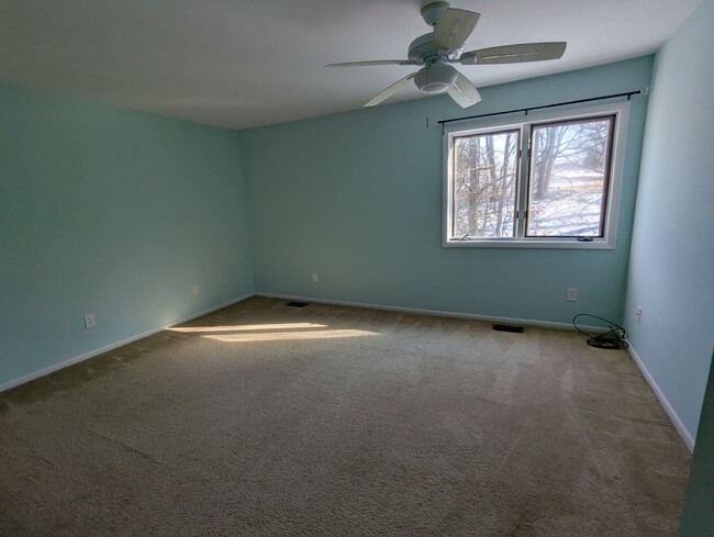 Master Bedroom - 3229 Brookline Rd