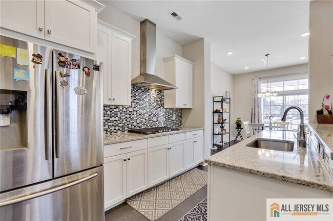 Building Photo - 1 Lafayette Wy