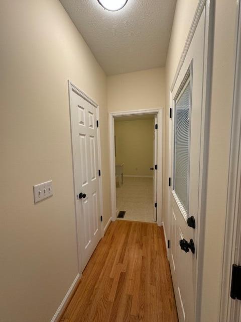 Building Photo - 263 Pine Hollow Dr