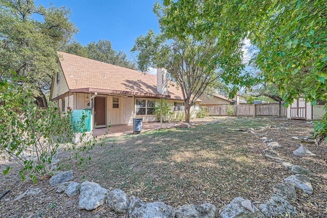 Building Photo - 1415 Lance Way