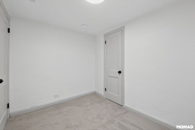 Building Photo - 4325 S Cherokee St