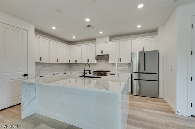 Building Photo - 11537 Cedar Shore Ave