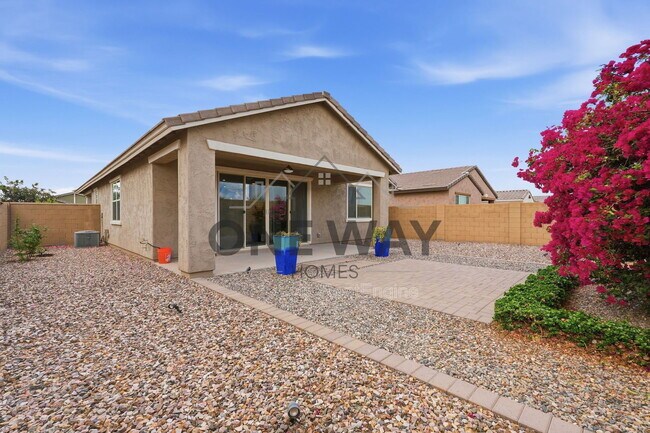 Building Photo - 9836 E Red Giant Dr
