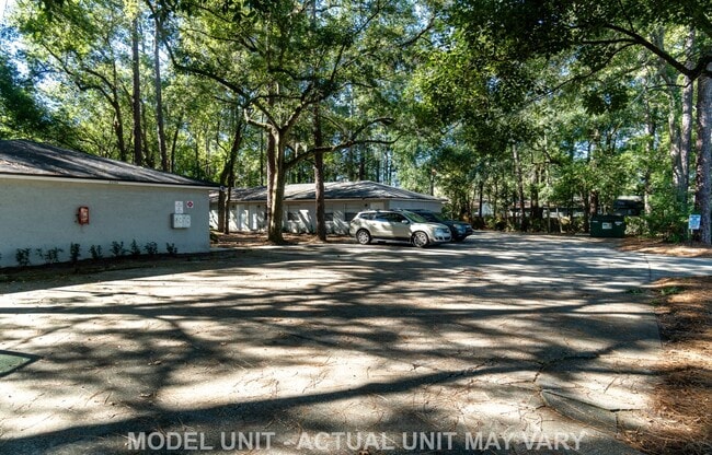 Building Photo - Updated 1BR/1BA Ortega Farms Apartment