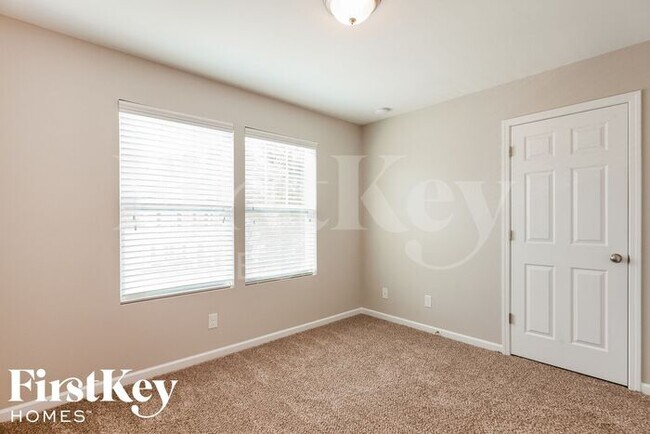 Building Photo - 114 Tilton Dr