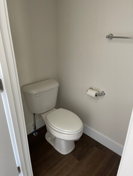 Building Photo - 4231 Otter Creek Dr