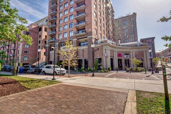 Primary Photo - Two bedroom end unit condo with stunning d...