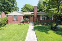 Building Photo - "Kool in Kensington" Heights - 4 bed  / 2 ...