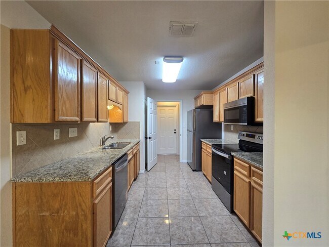 Building Photo - 5705 Mandalay Dr