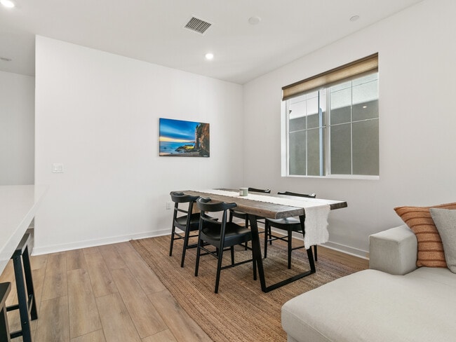 Building Photo - 1191 Grassland Rd