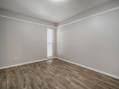 Building Photo - Beautiful Valrico Home | No Carpet + Screened Patio + Bonus Room