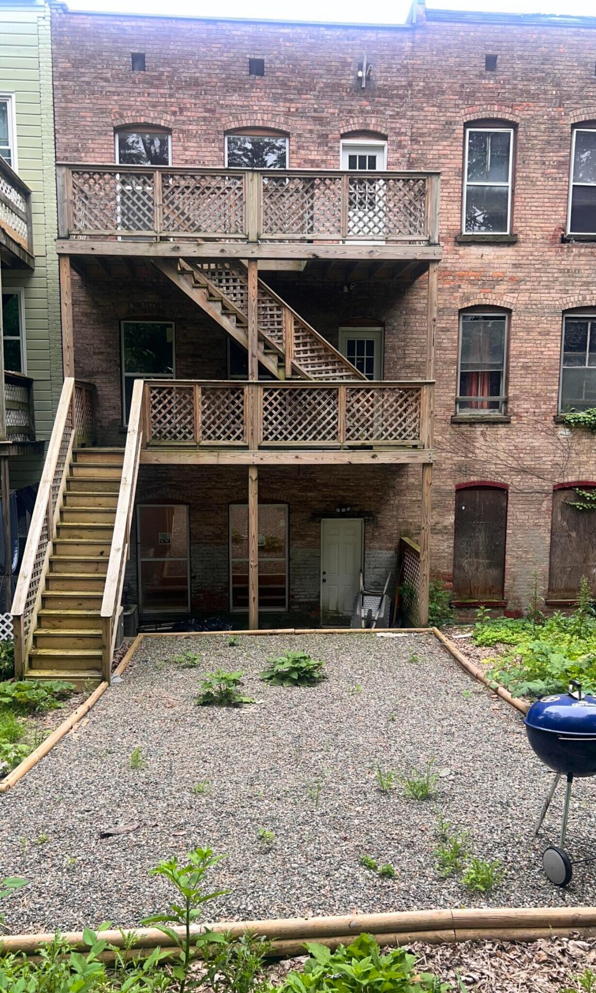 Building Photo - 15 Delaware St