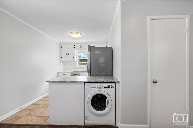 Building Photo - Hatfield Triplex 2