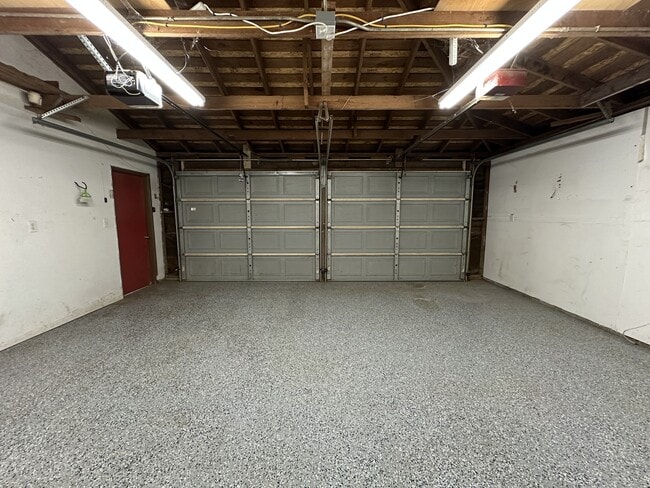 Building Photo - 9029 Schaefer Ave