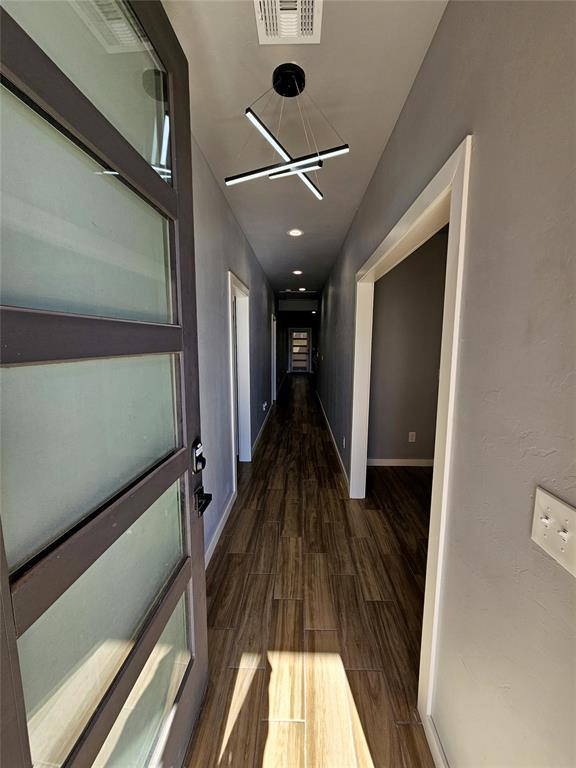 Building Photo - 1615 NE 9th St