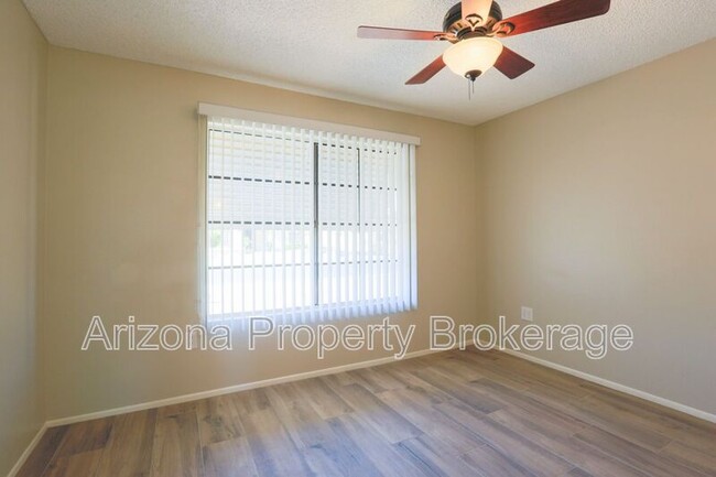 Building Photo - 14126 W Pennystone Dr