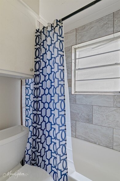 Building Photo - 9209 Blue Spruce Dr