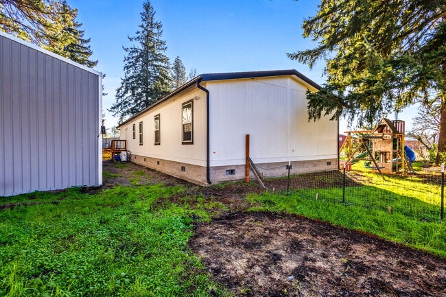 Building Photo - 7988 Marion Rd SE