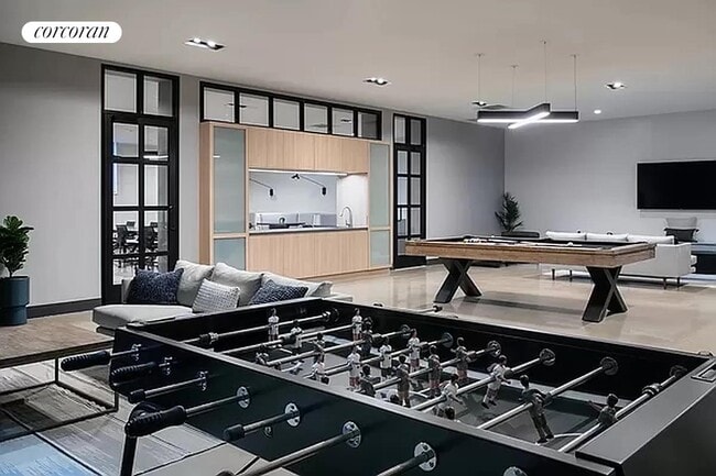 Building Photo - 1-76 Woodward Ave