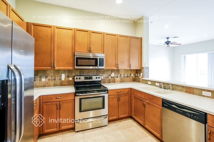 Building Photo - 9646 Savannah Estates Dr