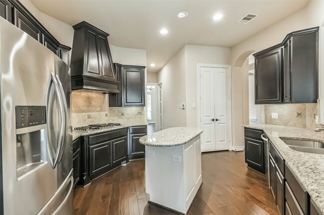 Building Photo - 4511 Sanctuary Halls Dr