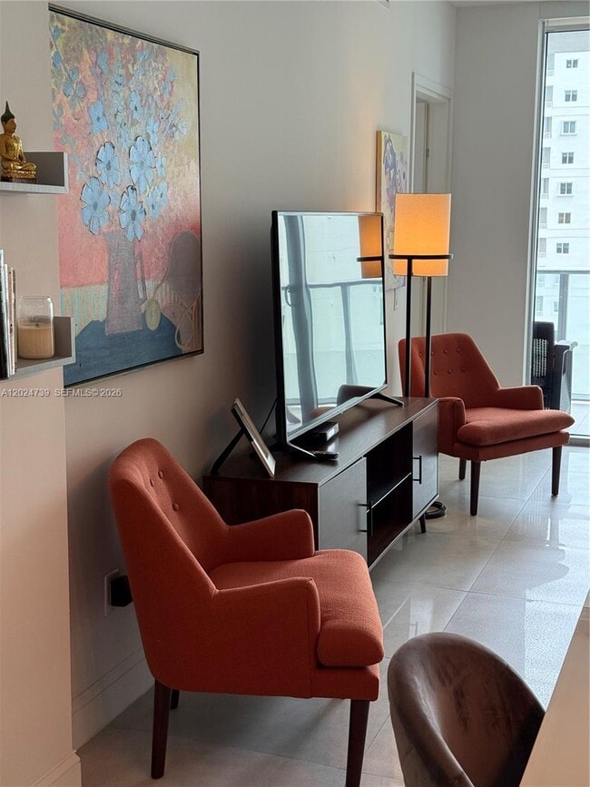 Building Photo - 1300 Brickell Bay Dr