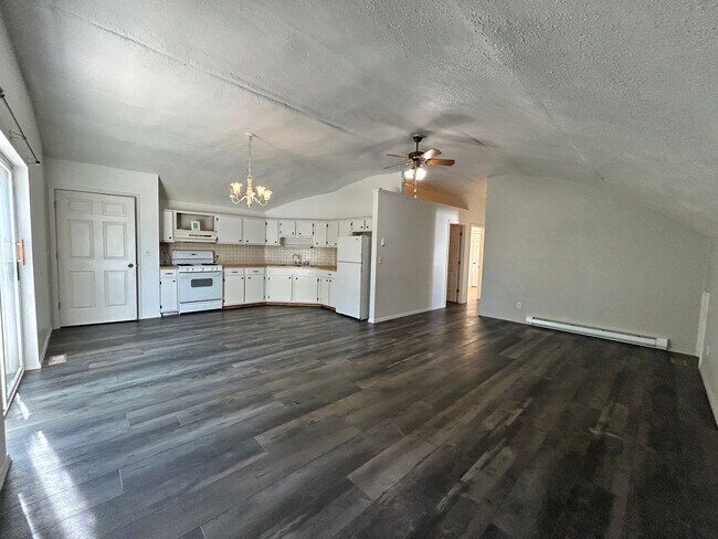 Building Photo - 576 3 Skalkaho Hwy