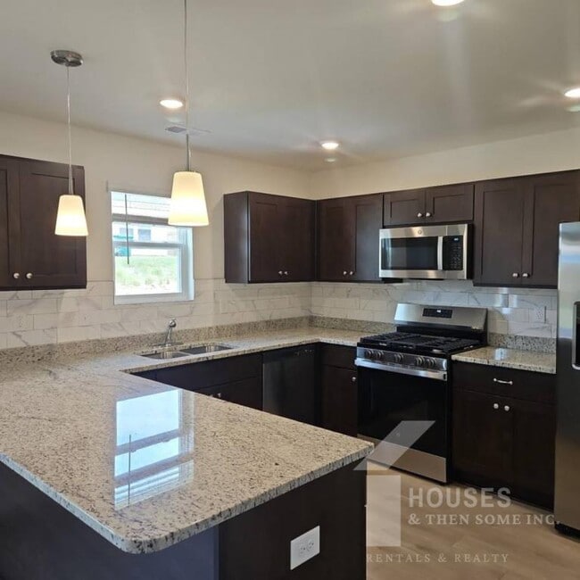 Building Photo - 338 Prosperity Ln