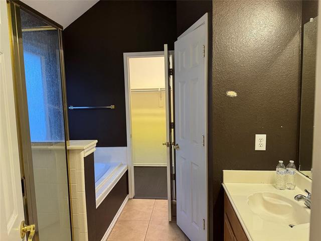 Building Photo - 706 Gateway Bend