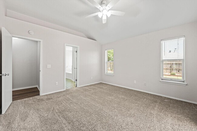 Building Photo - Two reasons to stop scrolling: the schools and the bathrooms. 3/2/2 Home in Putnam City Northaven...