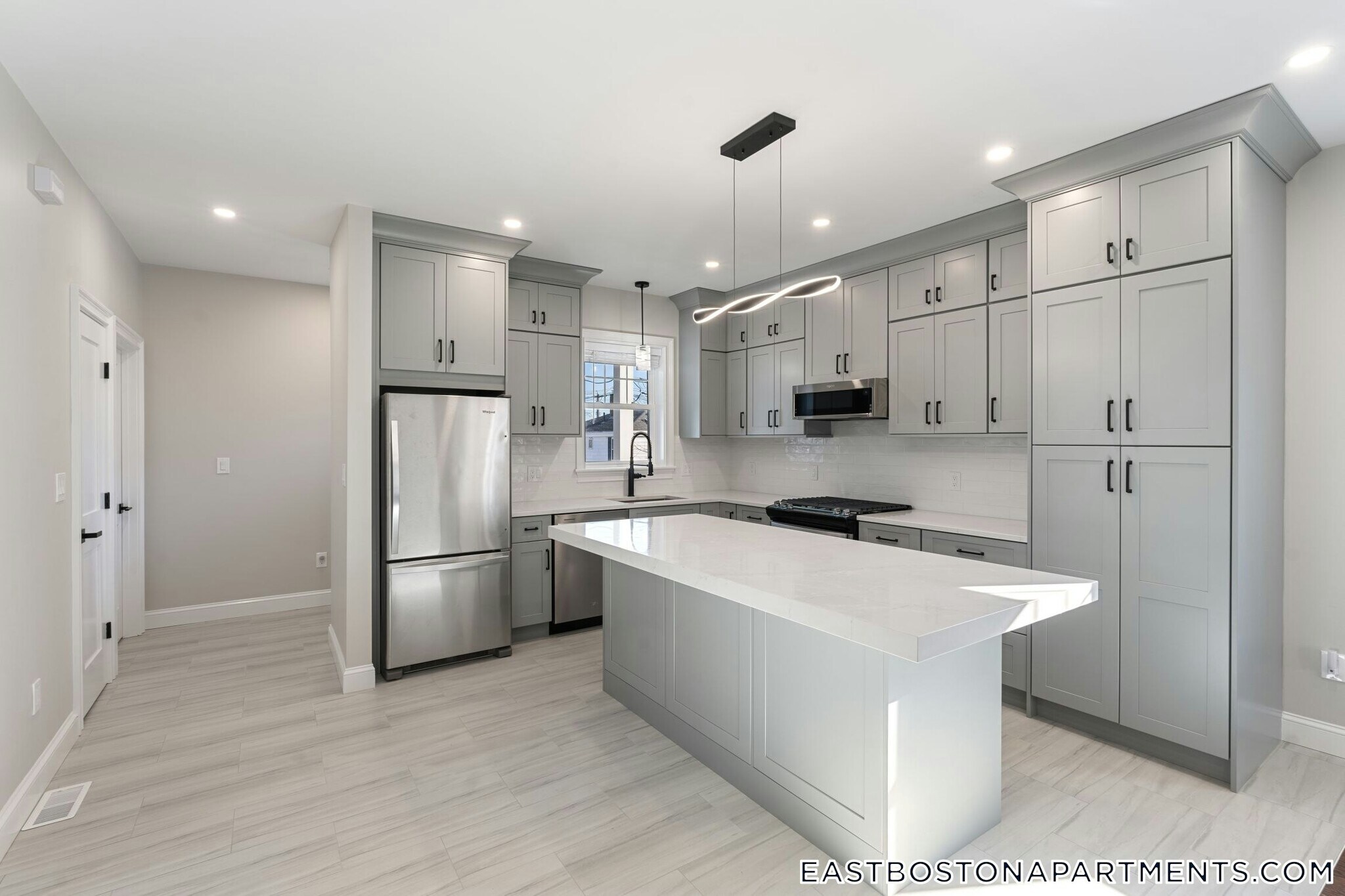 Building Photo - 120 St Andrew Rd