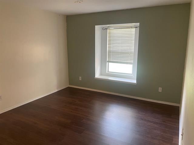 Building Photo - 100 Hopewell Dr