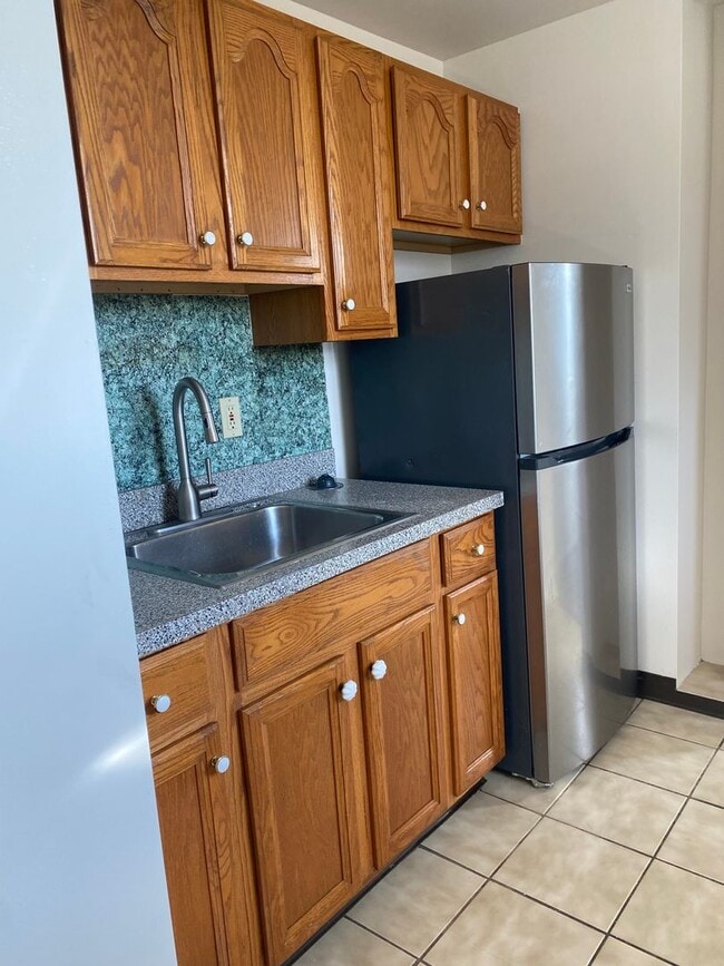 Building Photo - 916 Chester Pike