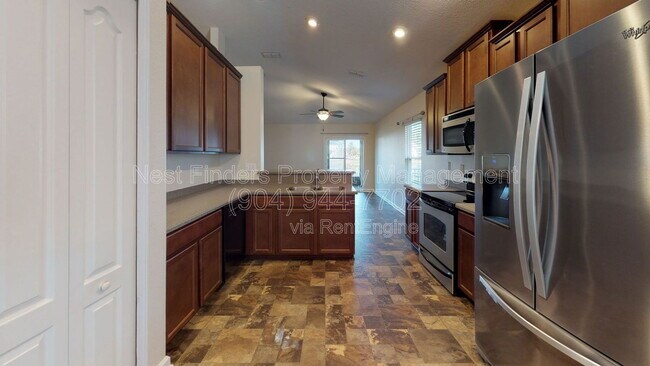 Building Photo - 517 S Aberdeenshire Dr