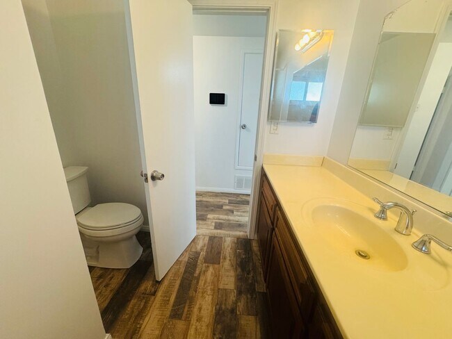 Building Photo - Exquisite 4-Bedroom Remodeled Retreat in t...