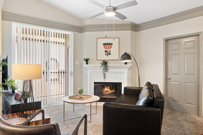 Primary Photo - 12100 Metric Blvd