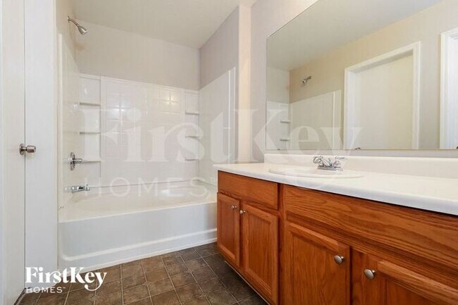 Building Photo - 14828 W Riviera Dr