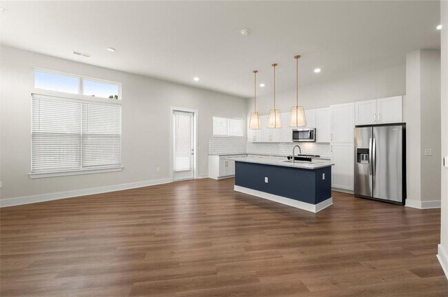 Building Photo - 2648 Sandy Plains Rd