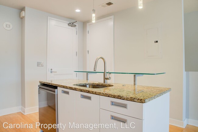 Building Photo - 2 br, 2.5 bath House - 1133 Metropolitan A...
