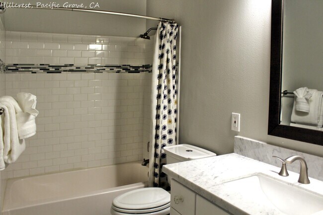 Building Photo - 376 Hillcrest Ave