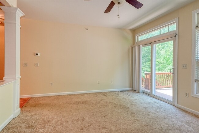 Building Photo - 89 Buttercup Ln
