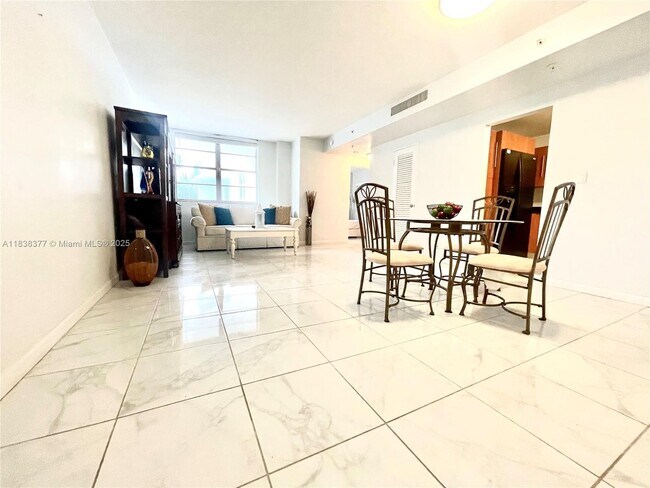 Building Photo - 3001 S Ocean Dr
